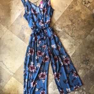 Xhilaration flowered Jumpsuit